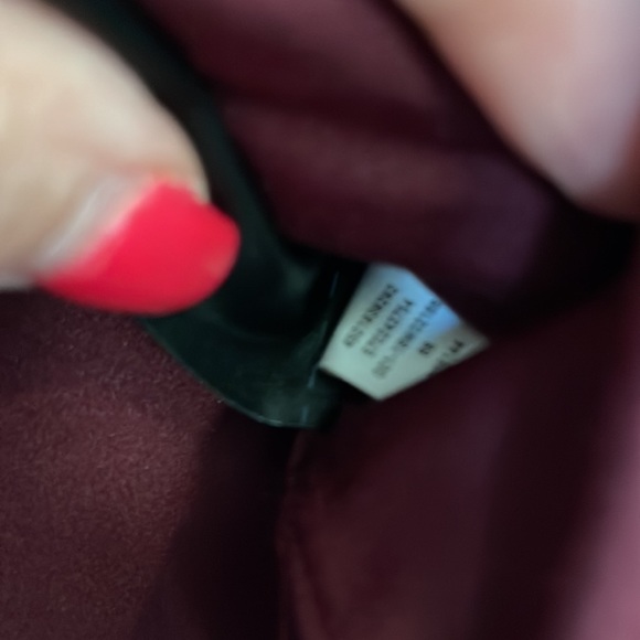 White House Black Market . Blouse size Medium Maroon color - Picture 7 of 8